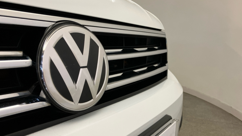 Volkswagen Tiguan 2.0 TDi 150 4Motion R-Line 5dr DSG Diesel Estate